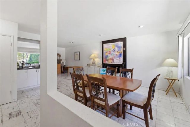 6254 Etiwanda Avenue, Tarzana, CA 91335