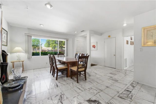 6254 Etiwanda Avenue, Tarzana, CA 91335