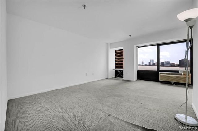 1001 W Jefferson Avenue 9c, Detroit, MI 48226