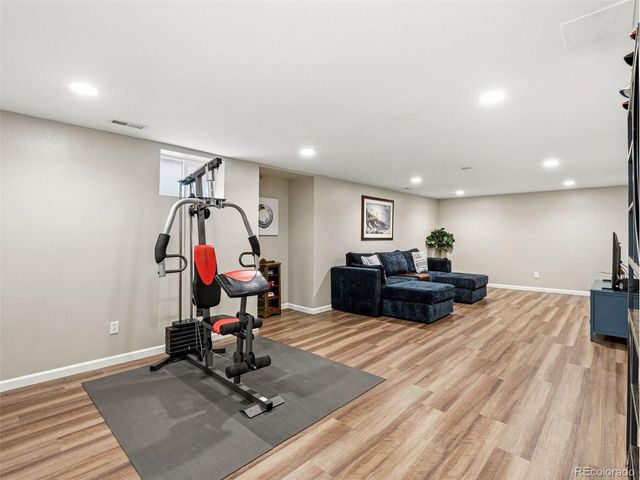 8300 W 72nd Pl, Arvada, CO 80005