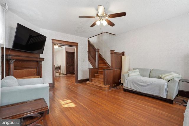 255 DUPONT ST, Philadelphia, PA 19128