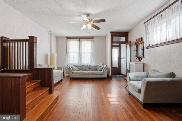 255 DUPONT ST, Philadelphia, PA 19128