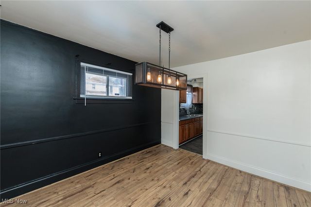 261 Madison Avenue, Akron, OH 44320