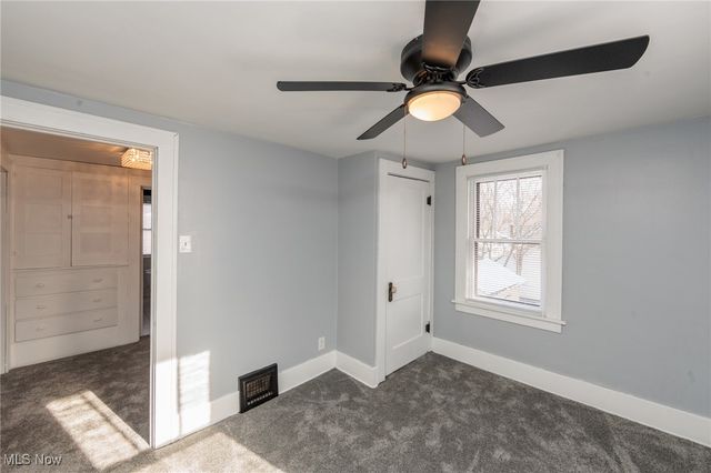 261 Madison Avenue, Akron, OH 44320