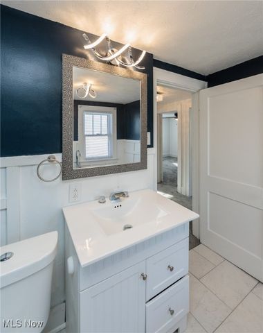 261 Madison Avenue, Akron, OH 44320