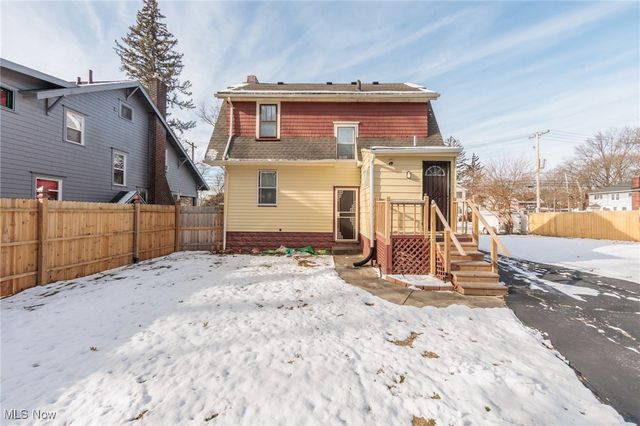 261 Madison Avenue, Akron, OH 44320