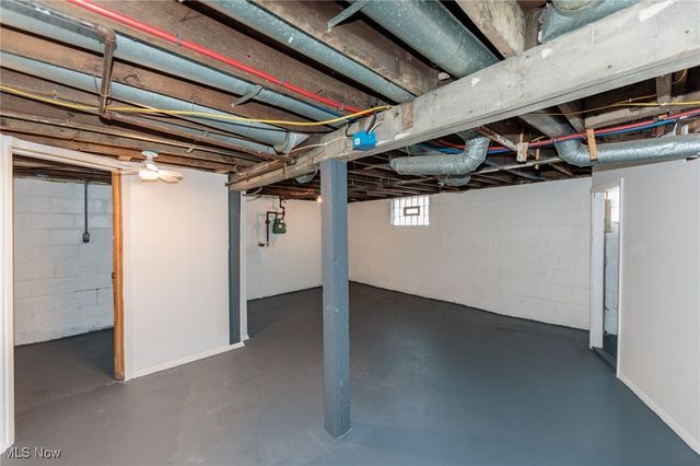 261 Madison Avenue, Akron, OH 44320