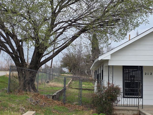 2124 21st Street, Fort Worth, TX 76164