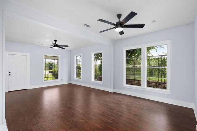 2124 21st Street, Fort Worth, TX 76164