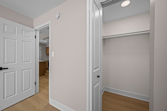 705 W Central Avenue A8, Mount Prospect, IL 60056