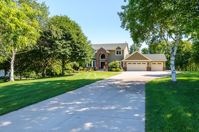 2841 Imperial Avenue N, Lake Elmo, MN 55042