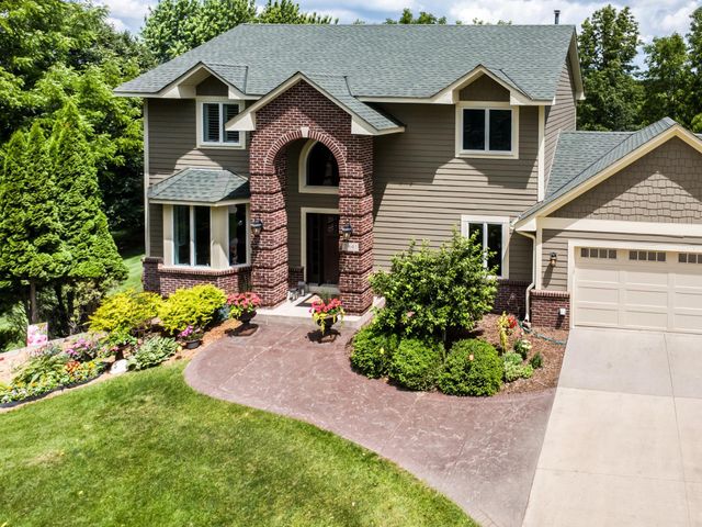 2841 Imperial Avenue N, Lake Elmo, MN 55042