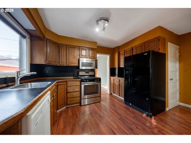 360 Ne 75TH Ave, Portland, OR 97213