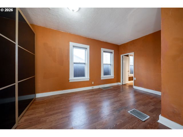 360 Ne 75TH Ave, Portland, OR 97213