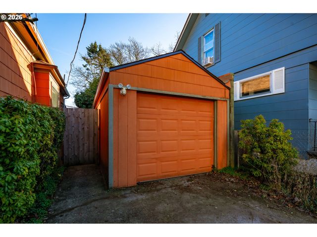 360 Ne 75TH Ave, Portland, OR 97213