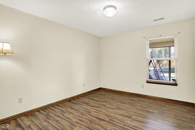 2090 Pelican Drive, Franklin, IN 46131