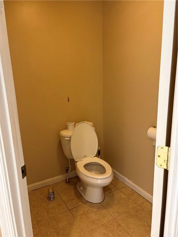 2500 Rock Creek DR, Chesapeake, VA 23325