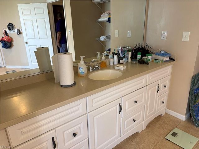 2500 Rock Creek DR, Chesapeake, VA 23325