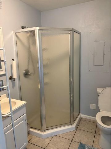 2500 Rock Creek DR, Chesapeake, VA 23325