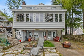 49 Wawela Park Road, Webster, MA 01570
