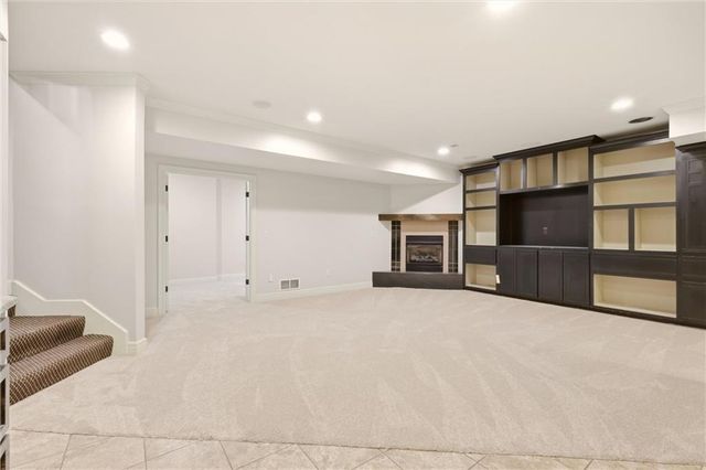 5272 W 150th Terrace, Leawood, KS 66224