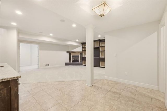 5272 W 150th Terrace, Leawood, KS 66224