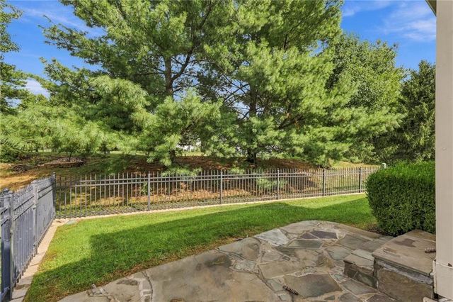 5272 W 150th Terrace, Leawood, KS 66224