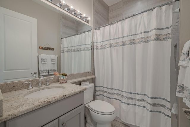 4916 GRAND BANKS DRIVE, Wimauma, FL 33598