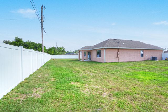 557 SW Columbus Drive, Port St. Lucie, Port St Lucie, FL 34953