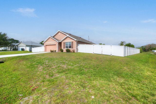 557 SW Columbus Drive, Port St. Lucie, Port St Lucie, FL 34953