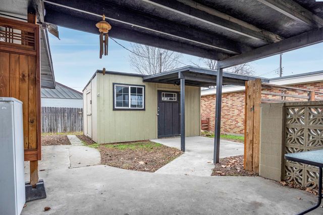 2722 W 7th Ave, Kennewick, WA 99336