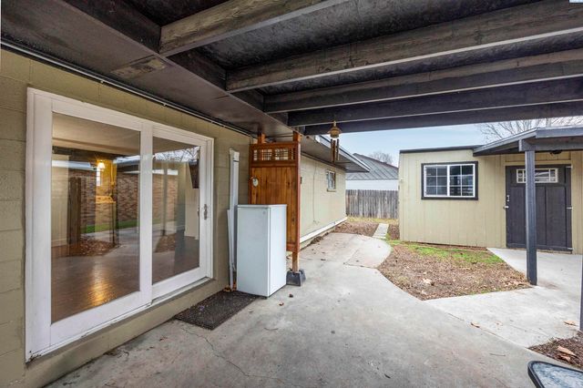 2722 W 7th Ave, Kennewick, WA 99336