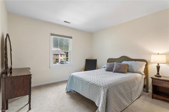 120 Sloane PL, Newport News, VA 23606