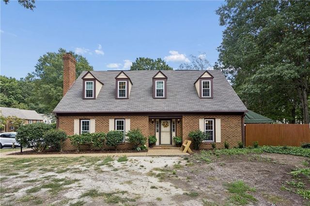 120 Sloane PL, Newport News, VA 23606