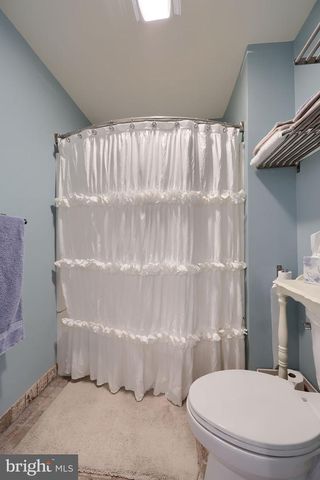 138 MOORLAND CT, Lititz, PA 17543