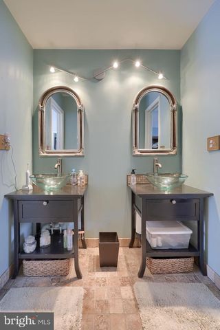 138 MOORLAND CT, Lititz, PA 17543