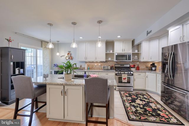 138 MOORLAND CT, Lititz, PA 17543