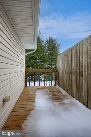 138 MOORLAND CT, Lititz, PA 17543