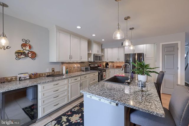 138 MOORLAND CT, Lititz, PA 17543