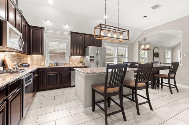 26014 Kingshill Drive, Kingwood, TX 77339
