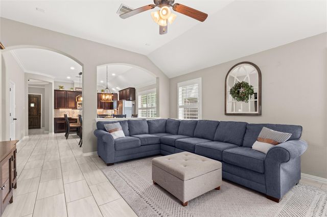 26014 Kingshill Drive, Kingwood, TX 77339