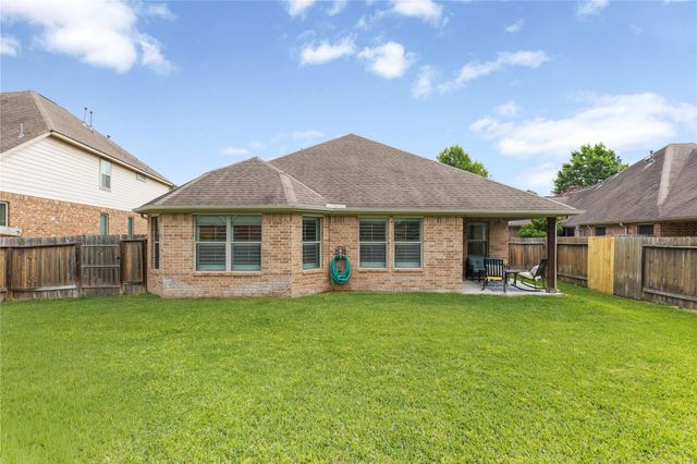 26014 Kingshill Drive, Kingwood, TX 77339