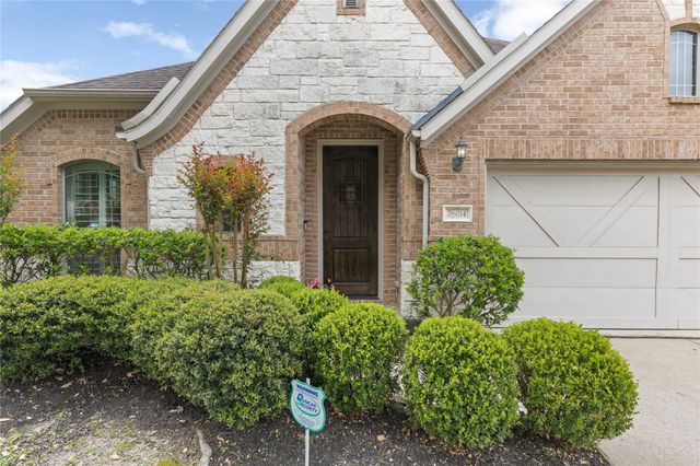 26014 Kingshill Drive, Kingwood, TX 77339