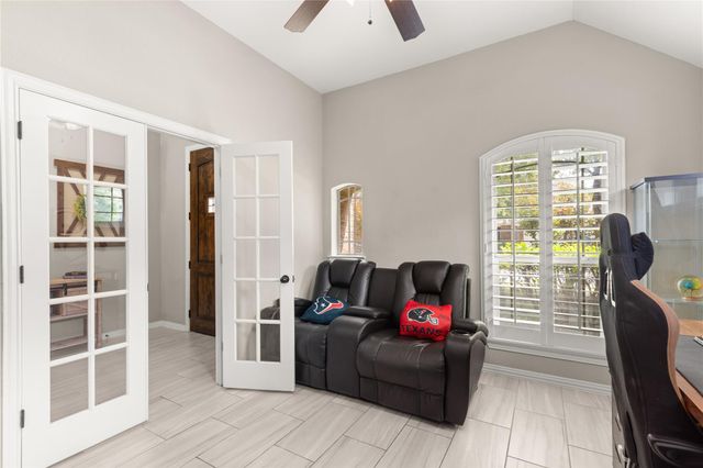 26014 Kingshill Drive, Kingwood, TX 77339