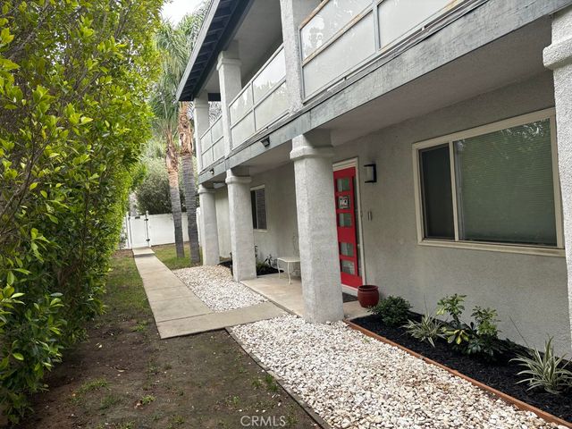 8731 Topanga Cyn. Blvd., West Hills, CA 91304