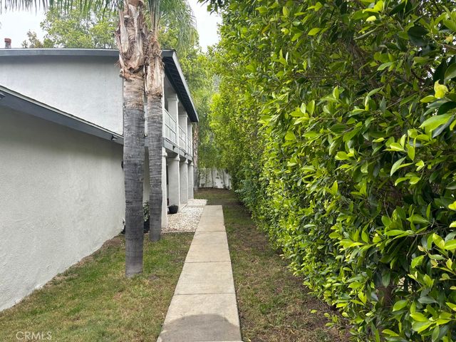 8731 Topanga Cyn. Blvd., West Hills, CA 91304