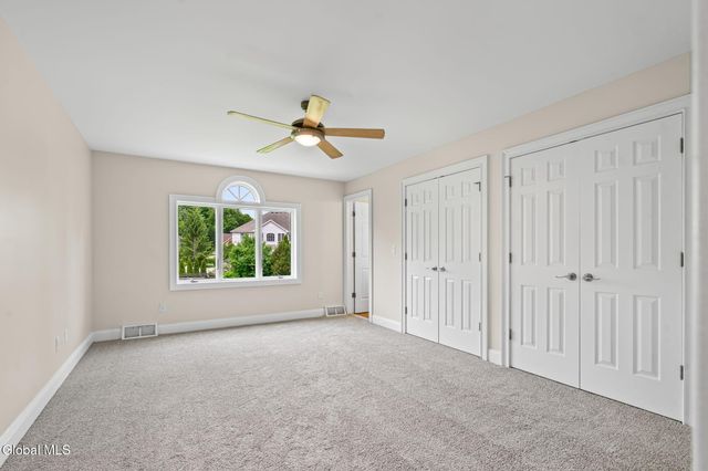 229 Menlo Park Road, Niskayuna, NY 12309