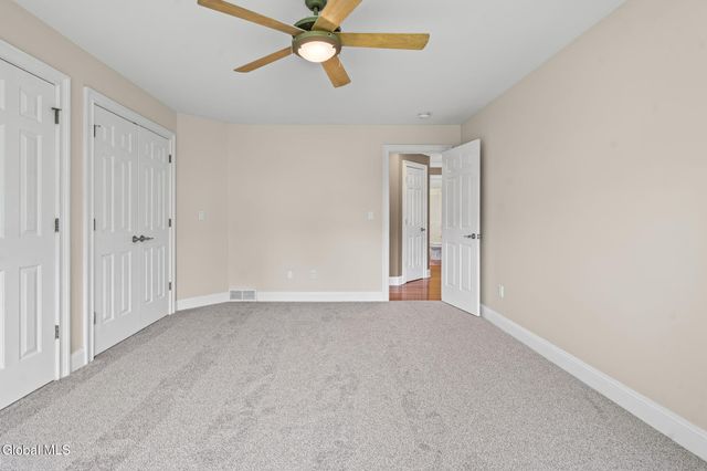 229 Menlo Park Road, Niskayuna, NY 12309
