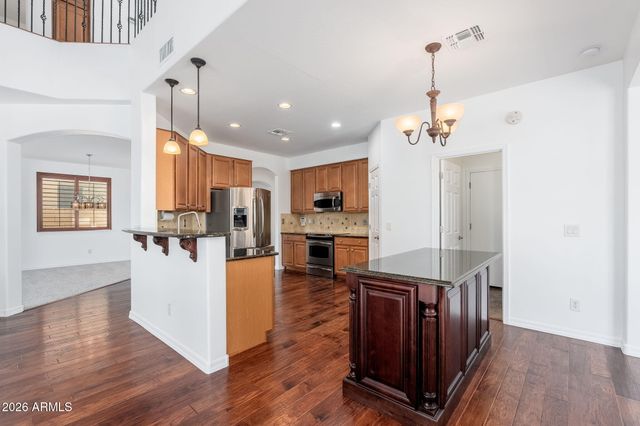 10329 W CASHMAN Drive, Peoria, AZ 85383