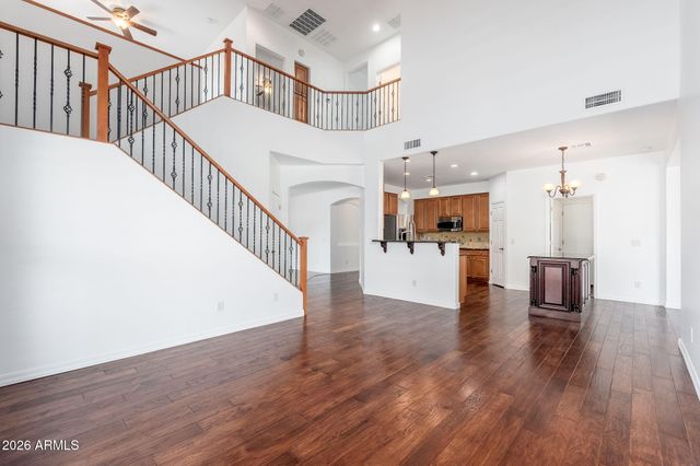 10329 W CASHMAN Drive, Peoria, AZ 85383